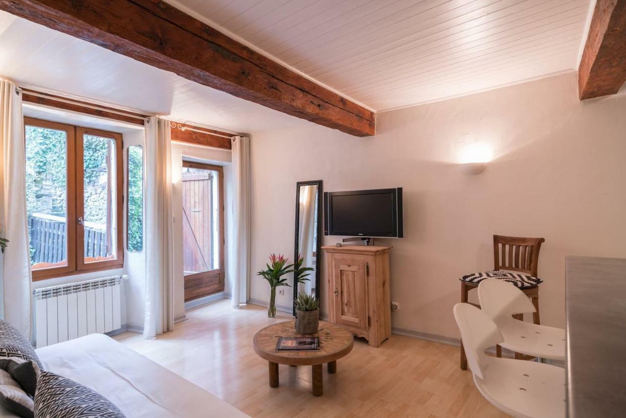 Annecy High Gardens Apartamento Exterior foto